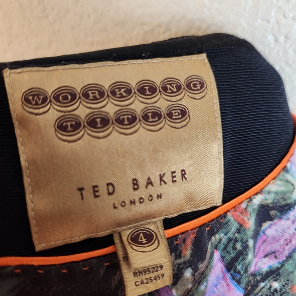 Ted Baker Wool Floral Satin Embellished Sparkle Blazer Jacket Size 12 - Picture 3 of 9